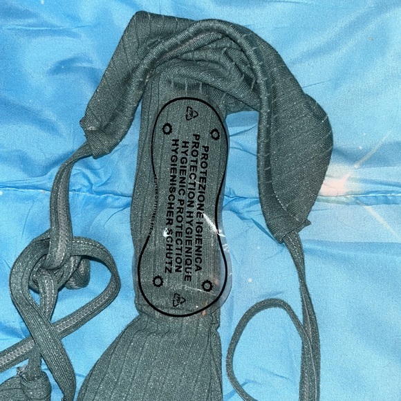 New Ribbed Bikini - Picture 3 of 3